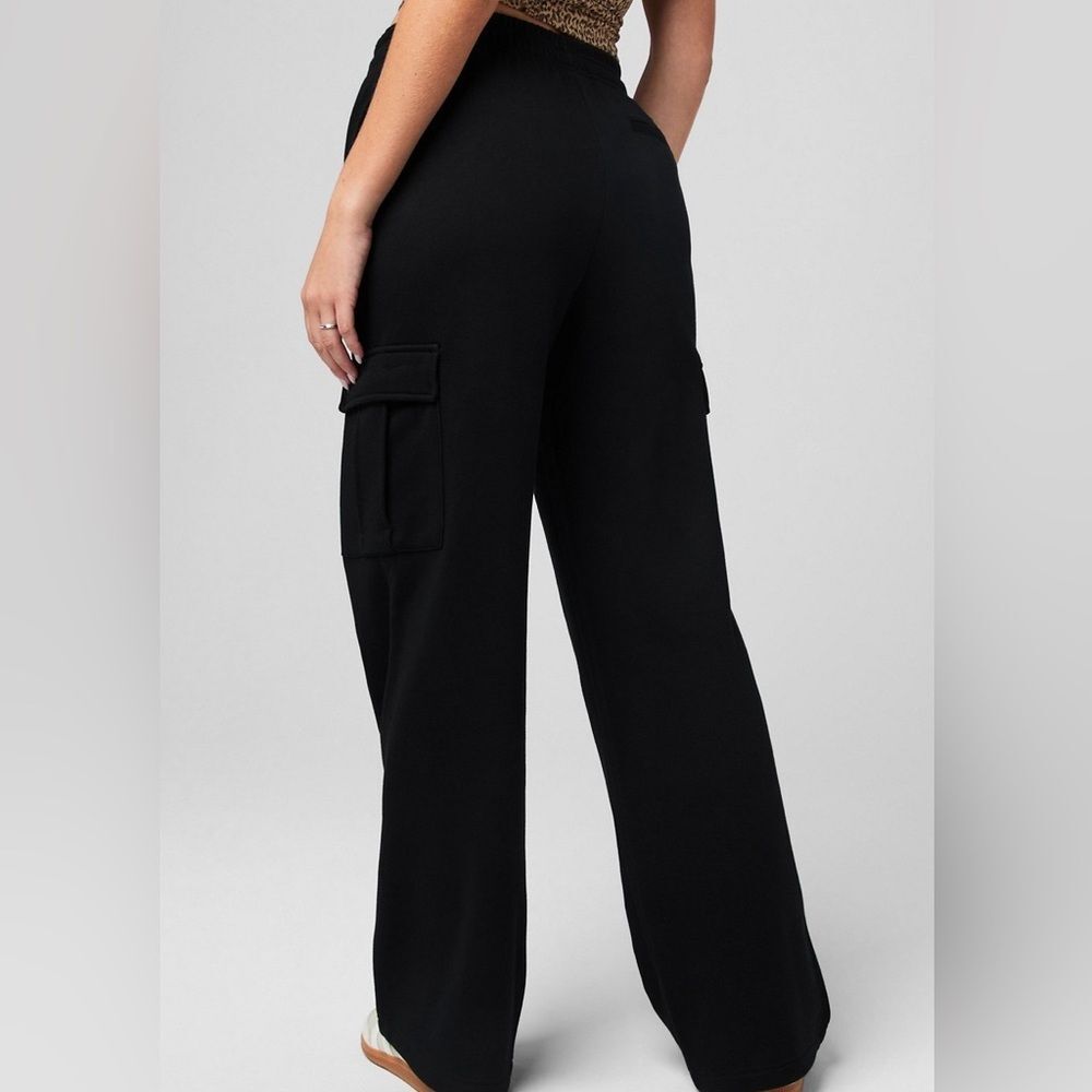 Fabletics Wide Leg Cargo Fleece Sweatpants Black XL EUC Cozy Athleisure Lounge - Picture 4 of 7